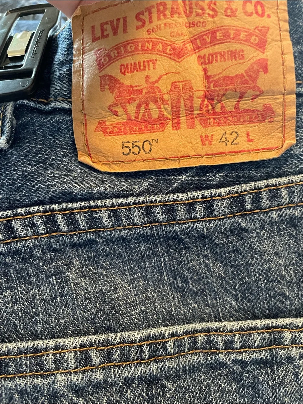 Men’s Levi’s 550 shorts. 42 waist x10” inseam